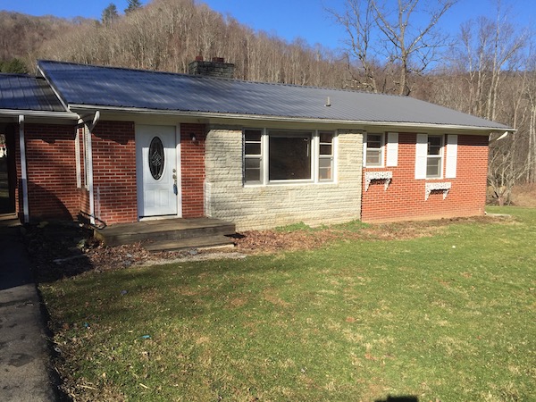 Front of House Before Renovation